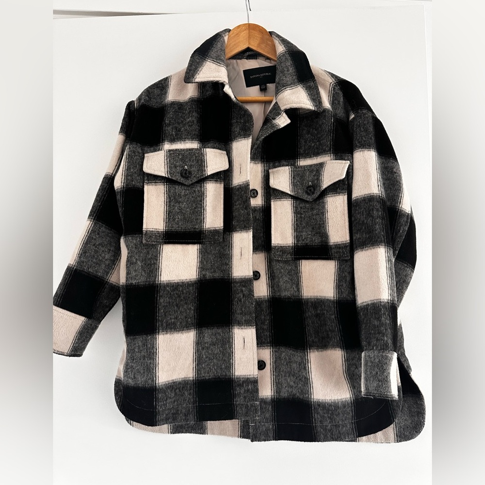 Lined banana republic black-and-white flannel
